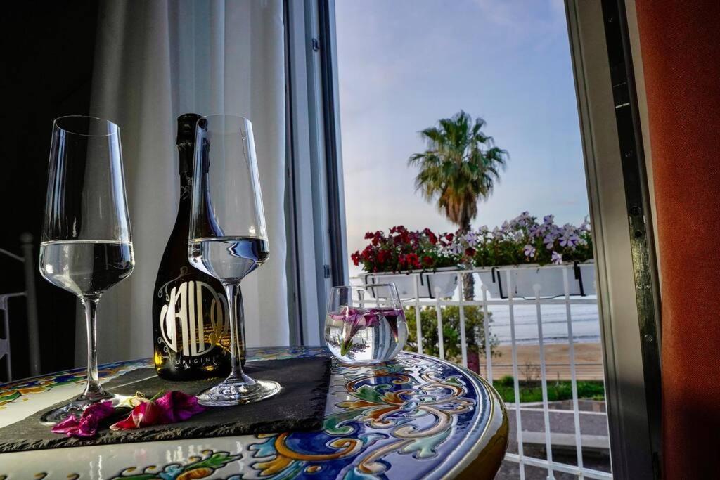 Aquamar Bed And Breakfast Crotone Exterior photo